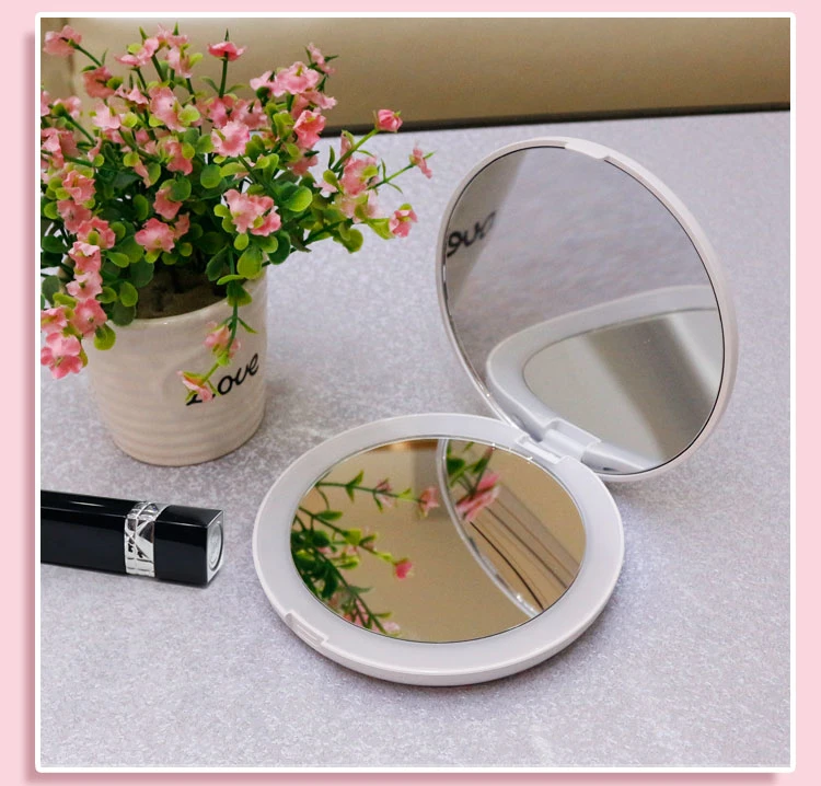 Small Round Mirror Hand Mirror with LED Touch Sensor Cute Gift Mirror