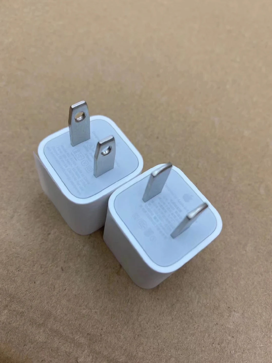 Original Quality Us Standard 5W USB Charger Mobile Charger Mobile Phone Charger Fast Charger Power Adaptor