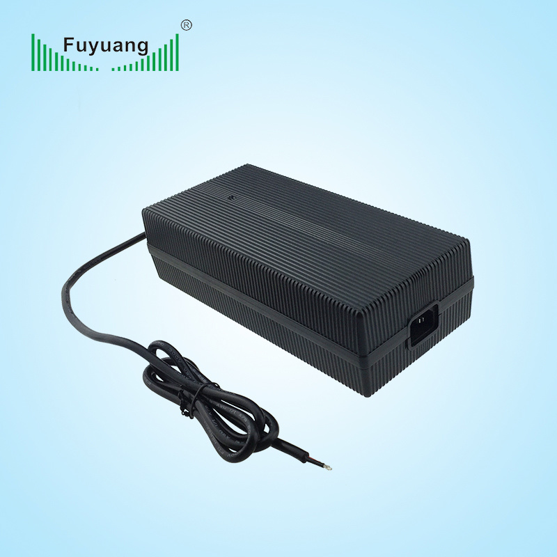 Ce, ETL, FCC Approved Lithium Battery Charger 29.4V Battery Charger 24V 10A