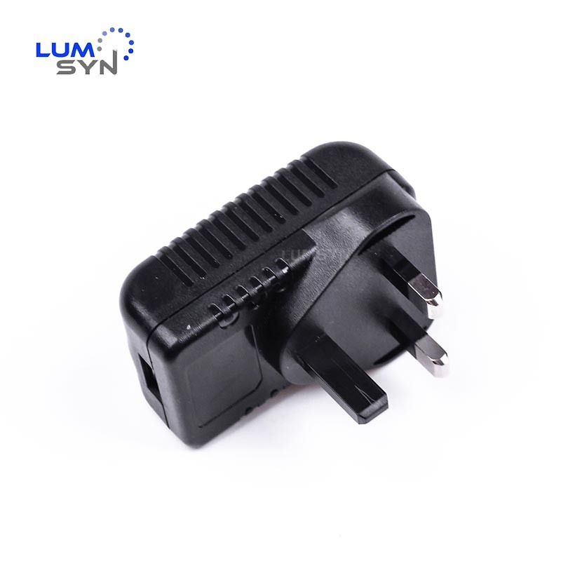 Universal 5V2a 10W USB Battery Charger Phone Charger with UK Plug