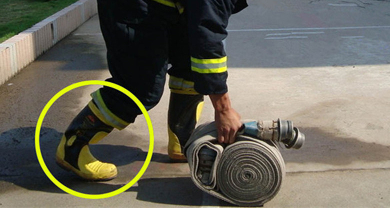 Fireman Fire Fighting Equipment Rubber Safety Shoes with Steel Plate Lining