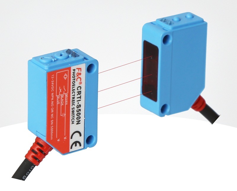 10cm Sensing Adjustable 24VDC Presence Judgment Photo electric Sensor