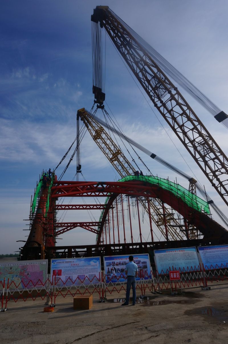Terminal & Boarding Bridge for Airports Steel Structure
