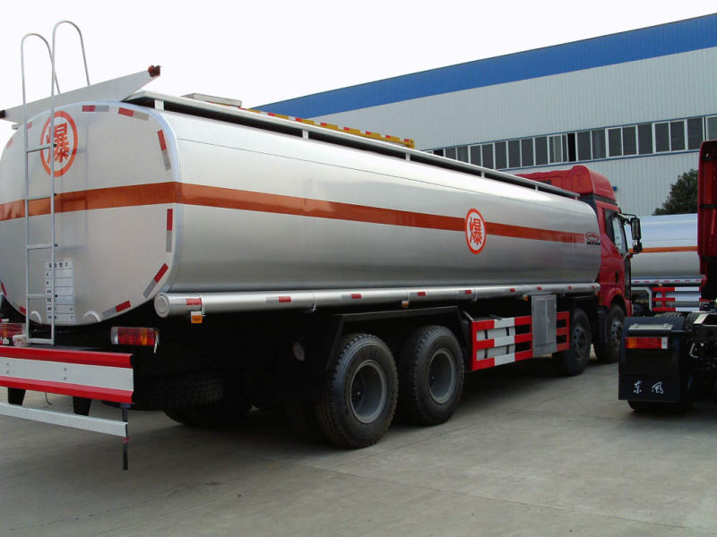 Dongfeng 10000L Oil Tank Truck Fuel Truck for Sale with High Quality