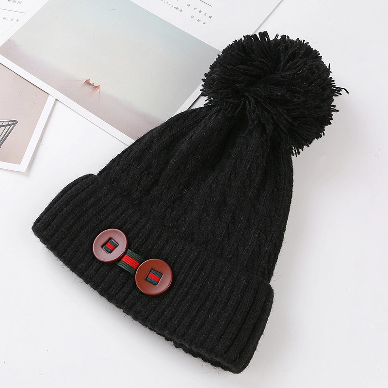 New Designer Winter Warm Buttons Hats Knitted Beanie for Woman Daily Life