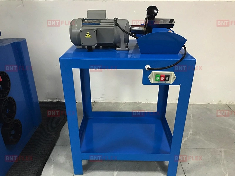 Rubber Hose Cutting Machine Bnt65g Hydraulic Hose Skiving Machine with Good Price