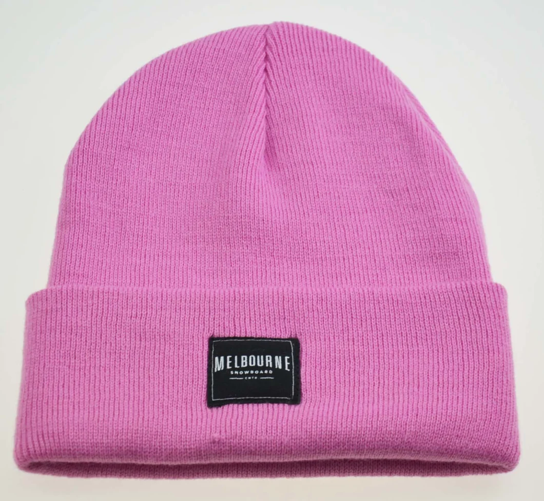 BSCI 100% Acrylic Light Pink Knitted Beanie with Woven Labels