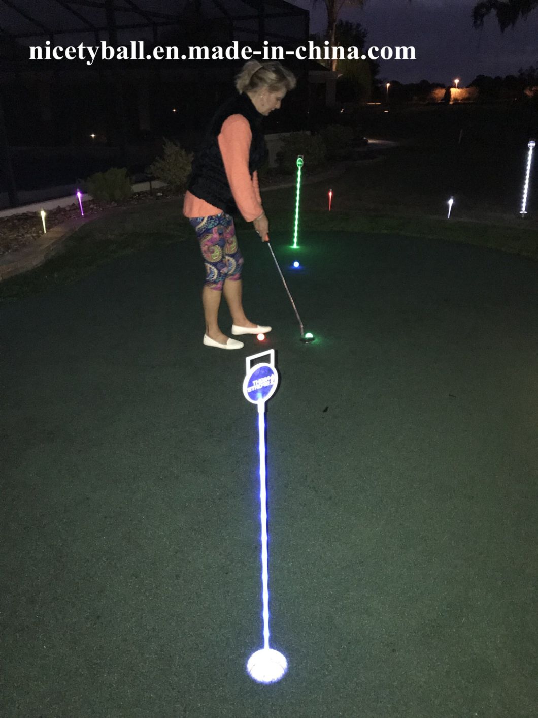 Golf Clubhouse Entertainment LED Night Golf Putting Set Light Your Backyard