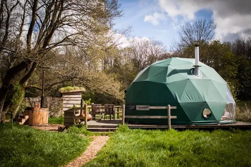 Green Luxury Glamping Dome Tents Geodesic Dome Tents with Canvas