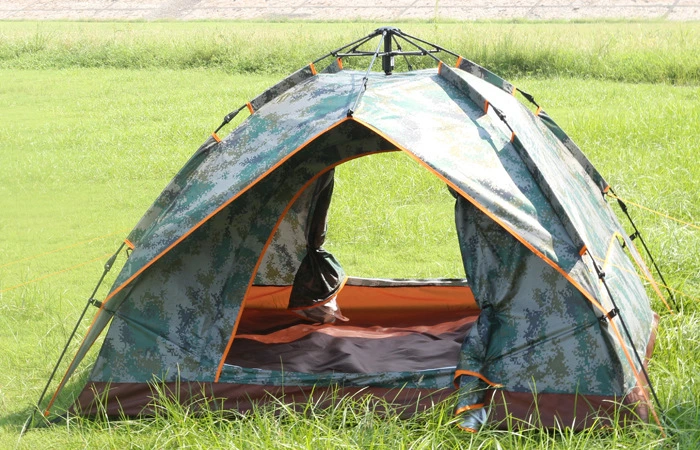 Outdoor 4 Man Pop up Camouflage Waterproof Camping Tent with Four Pine Poles