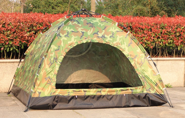 Outdoor 4 Man Pop up Camouflage Waterproof Camping Tent with Four Pine Poles