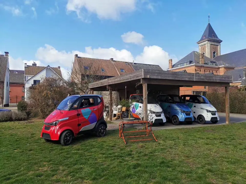 Europe Best Sell Brand New 4 Wheel Mini Electric Scooter Car with EEC L6e for Hot Sale
