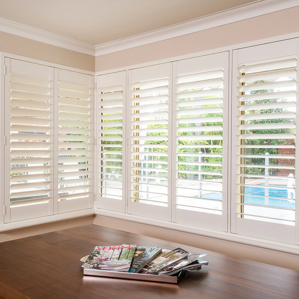 Custom White Indoor Wood Window Blinds Folding Plantation Window Shutters