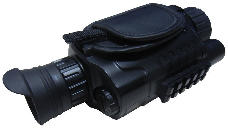 200m Infrared 5MP Night Vision Scope in Day-Night Use