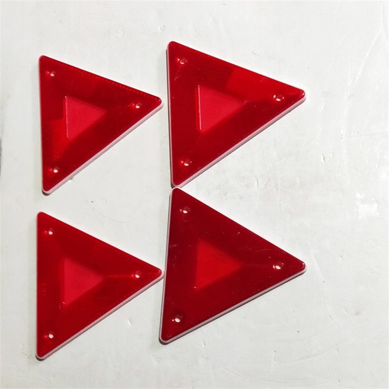 Triangle Shape Reflectors with 2 Screws Widely Used for Auto Truck Trailer