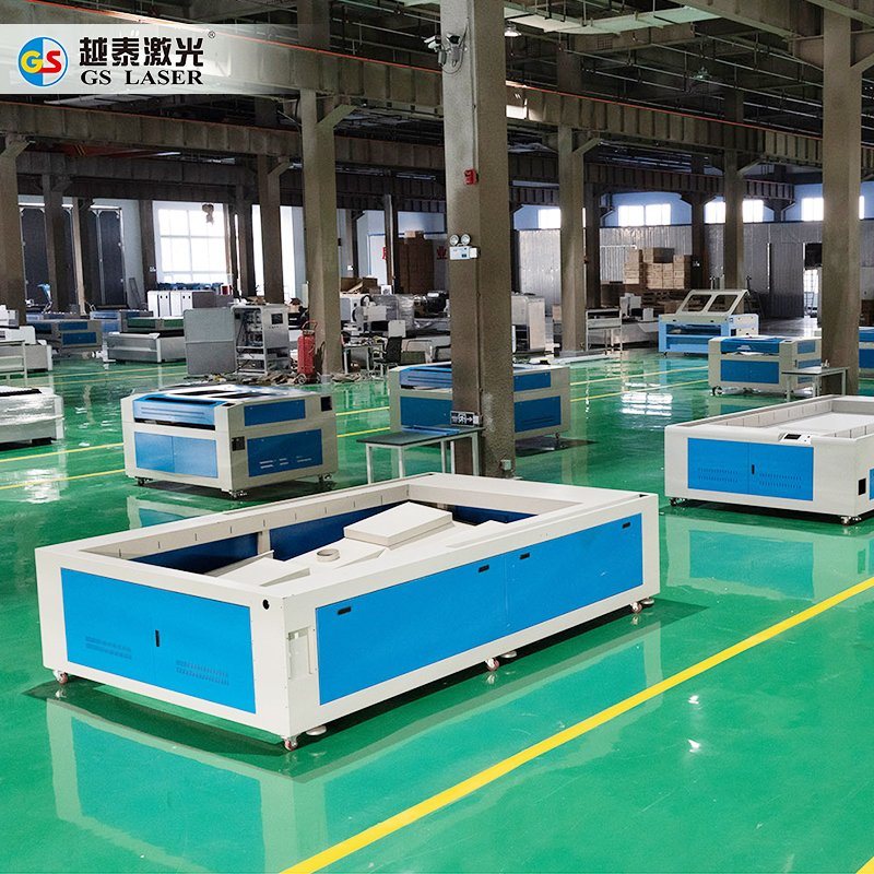 Manufacturer of Auto-Feeding Laser Cutting Machine with CCD Camera CO2 Laser Cutting Machine GS1610