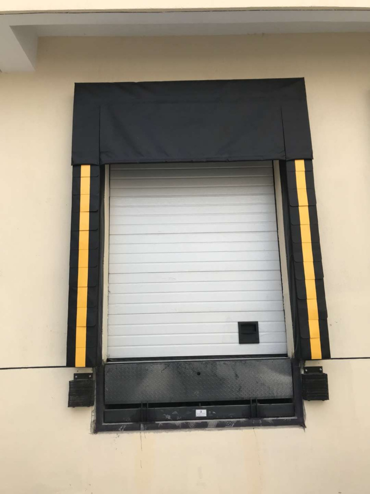 Mechanical Dock Shelter PVC Loading Dock Door Shelter