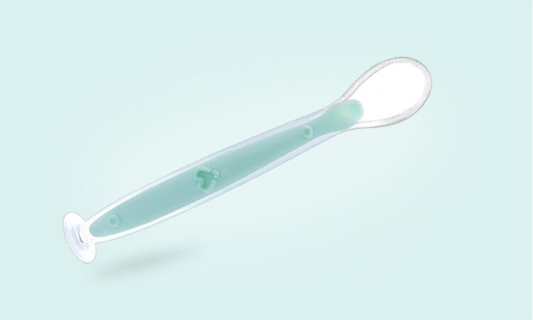 New Design Silicone Baby Food Spoon with Suction Base