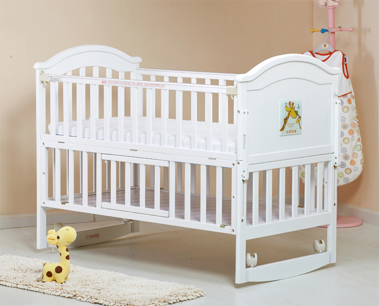 Hot Selling Wooden Baby Crib Nice Style Baby Crib Baby Bed (M-X1022)