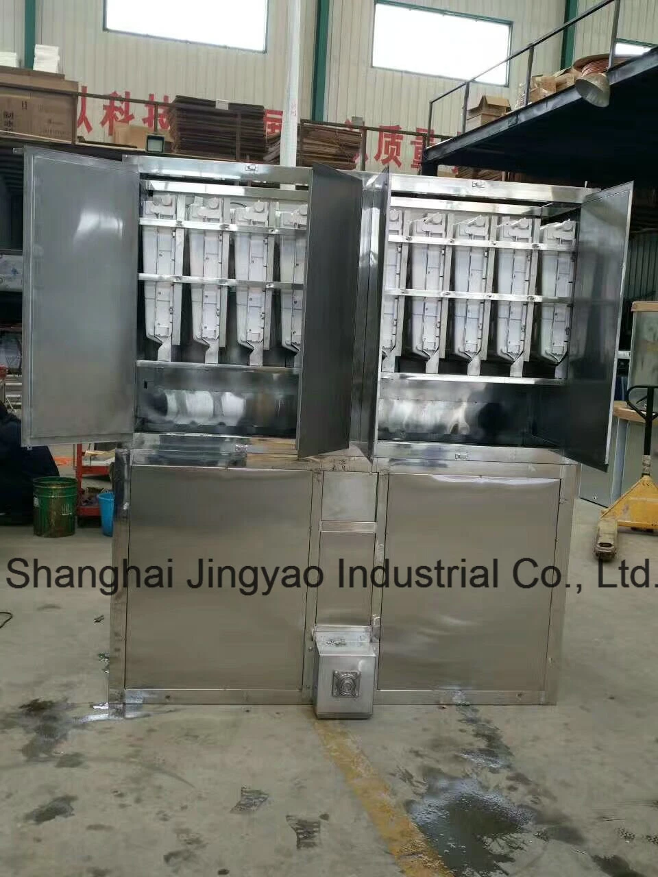 R404A Refrigerant Commercial Ice Cube Maker Machine 1000kg Bin Capacity for Sale. Ice Maker for Commercial Wholesale Ice Machine