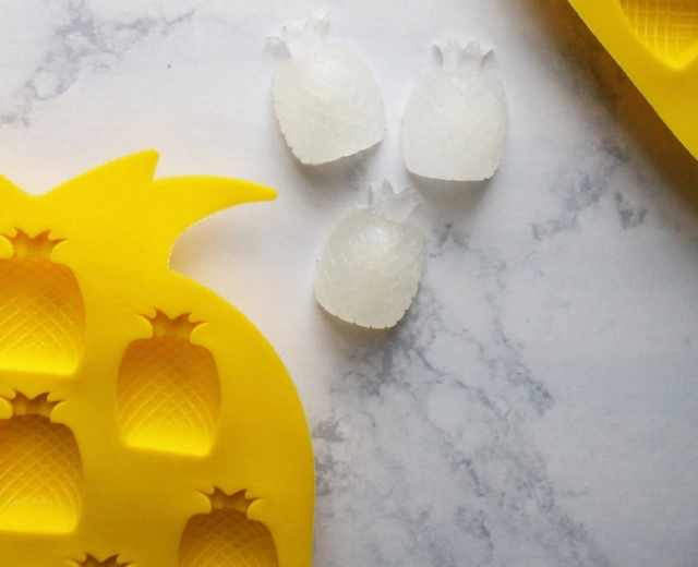 Ice Cube Mold Food Grade Silicone Ice Ball Shaped Maker