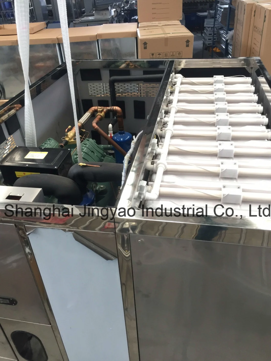 Custom Outdoor Commercial and Home Ice Cube Maker Making Machine/Cube Ice Machine Upright One-Piece for Home Use/Ice Making Machines Ice Cube Machine