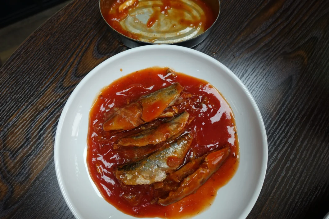 Canned Fish Fresh Seafood Mackerel in Brine/Water/Tomato Sauce with Halal Certificate