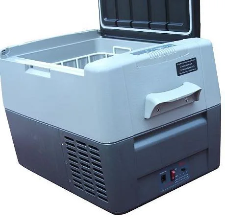 Intelligent GPRS Outdoor Camping Cooler Box with Remote Alarm (HP-CB35C)