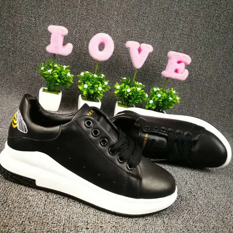 2017 New Lady Casual Leather Sneakers Anti-Stain Casual Shoes for Women Style No.: Casual Shoes-Michael 001. Zapatos