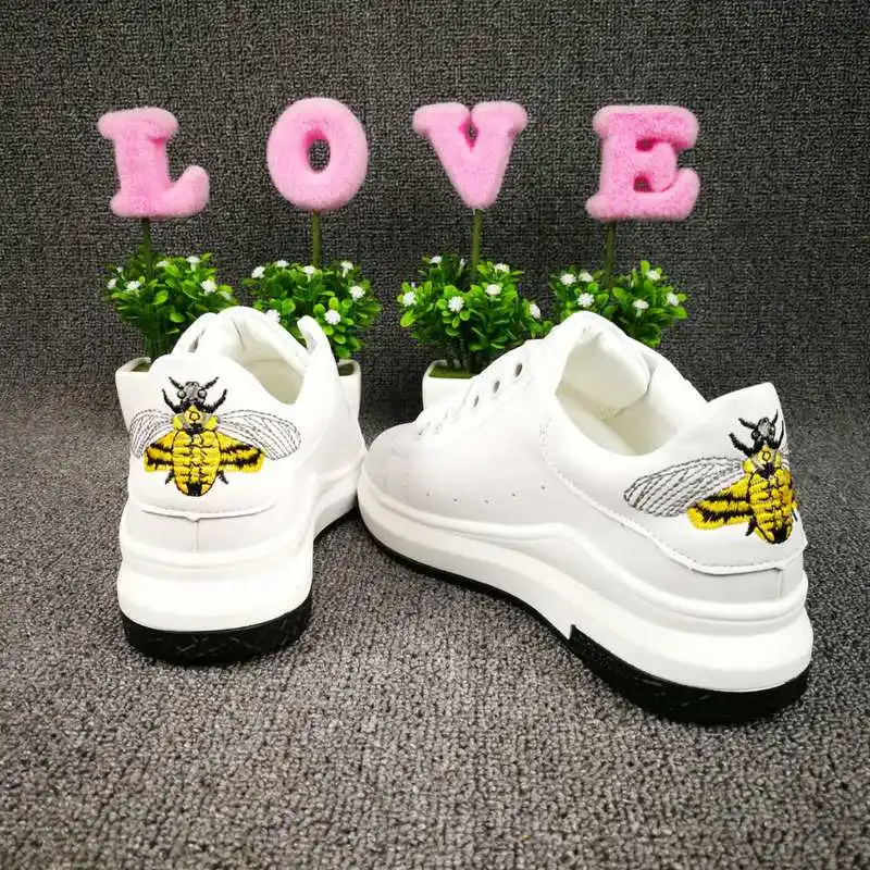2017 New Lady Casual Leather Sneakers Anti-Stain Casual Shoes for Women Style No.: Casual Shoes-Michael 001. Zapatos