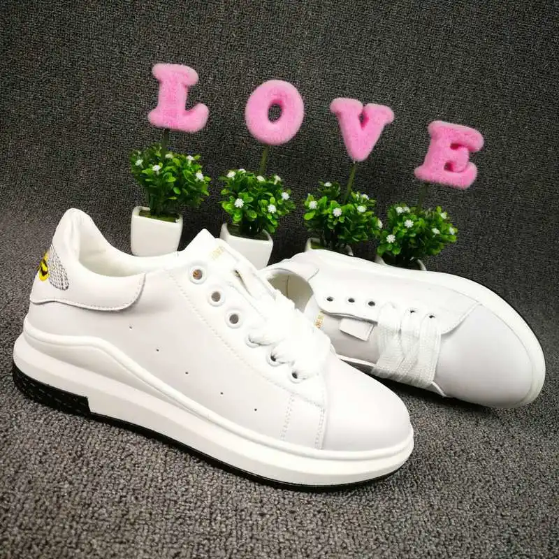 2017 New Lady Casual Leather Sneakers Anti-Stain Casual Shoes for Women Style No.: Casual Shoes-Michael 001. Zapatos