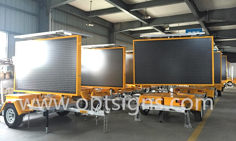 Road LED Safety Products Mobile Color Vms Trailer Solar Variable Message Board