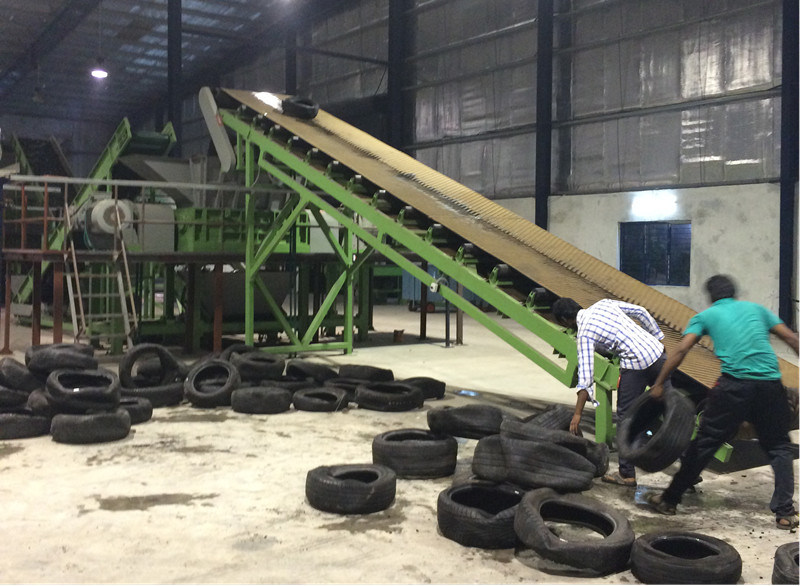 Double Shaft Tire Shredder Machines to Make Rubber Block