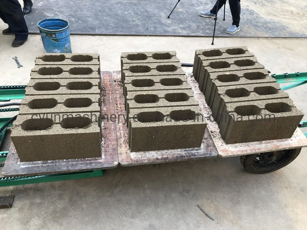 Cheap Automatic Concrete Hollow Block Machine and Block Paving Machine for Sale (QT4-25)