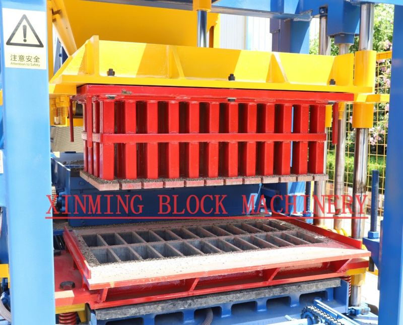 Brick Machine Hollow Block Making Machine, Paver Block Making Machine, Curbstone Block Making Machine, Solid Block Making Machine Qt4-18