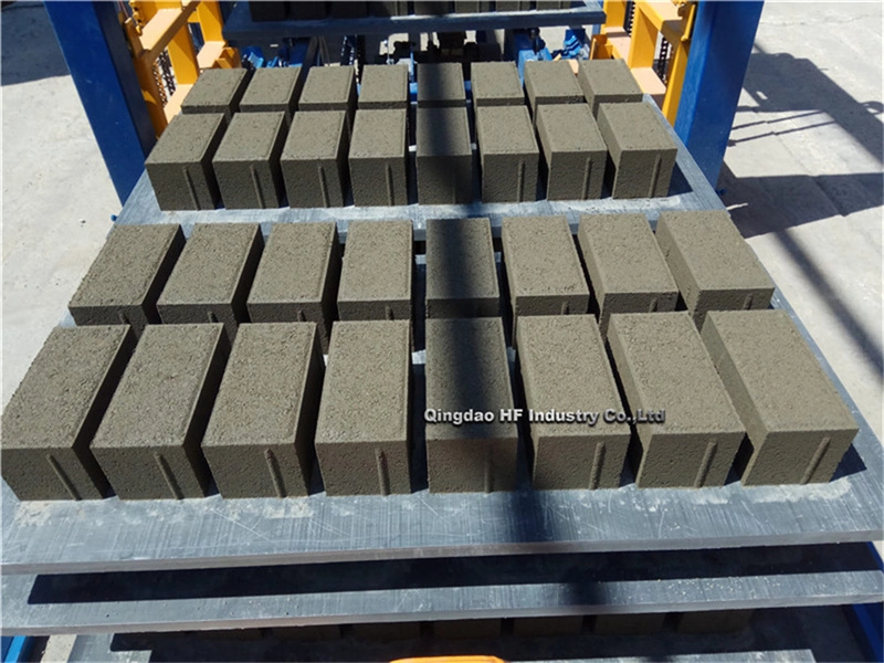 Small Automatic Block Production Line Qt4-16 Concrete Hollow Paving Brick Block Making Machine