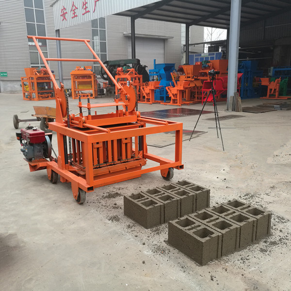 Small Brick Making Machine Cement Block Making Machine (QTJ4-40)