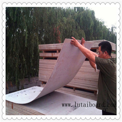 Durable Low Price Good Quality Fiber Cement Board / Fiber Cement Sheet / Fiber Cement Panel
