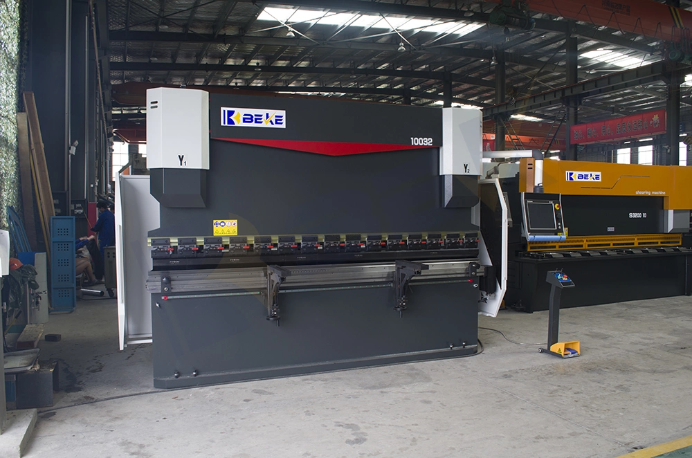 Beke Delem 200 Ton 4meters CNC Carbon Plate Folder Machine