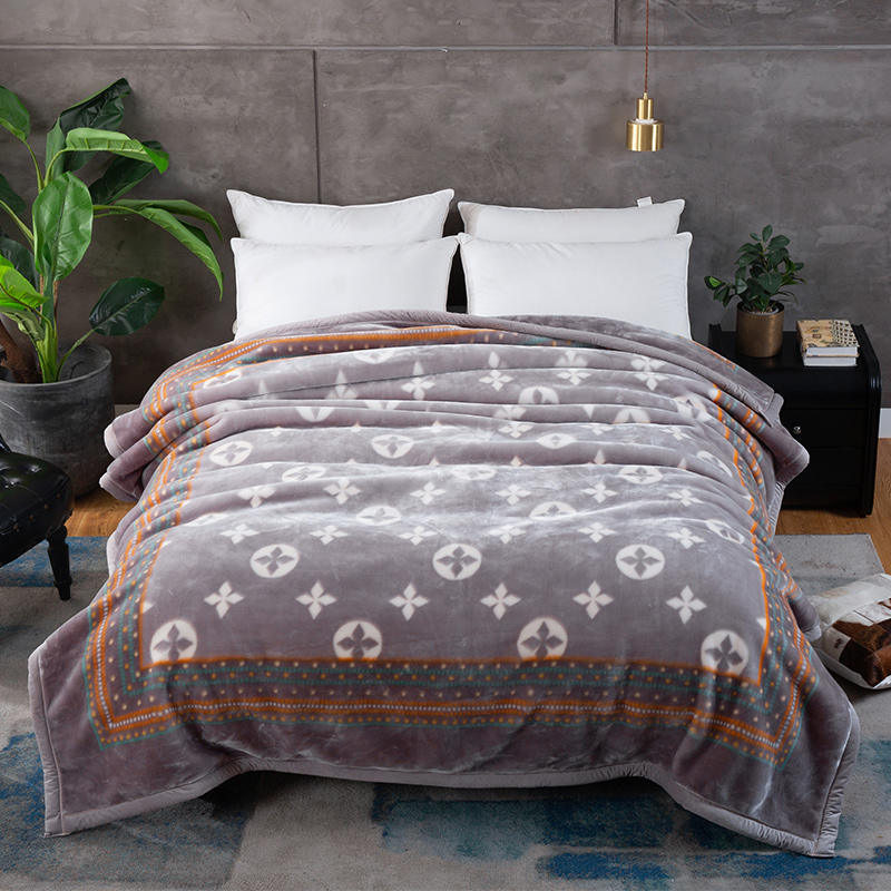 Modern Design Silky Soft Touch Multi Color Fleece Raschel Blanket