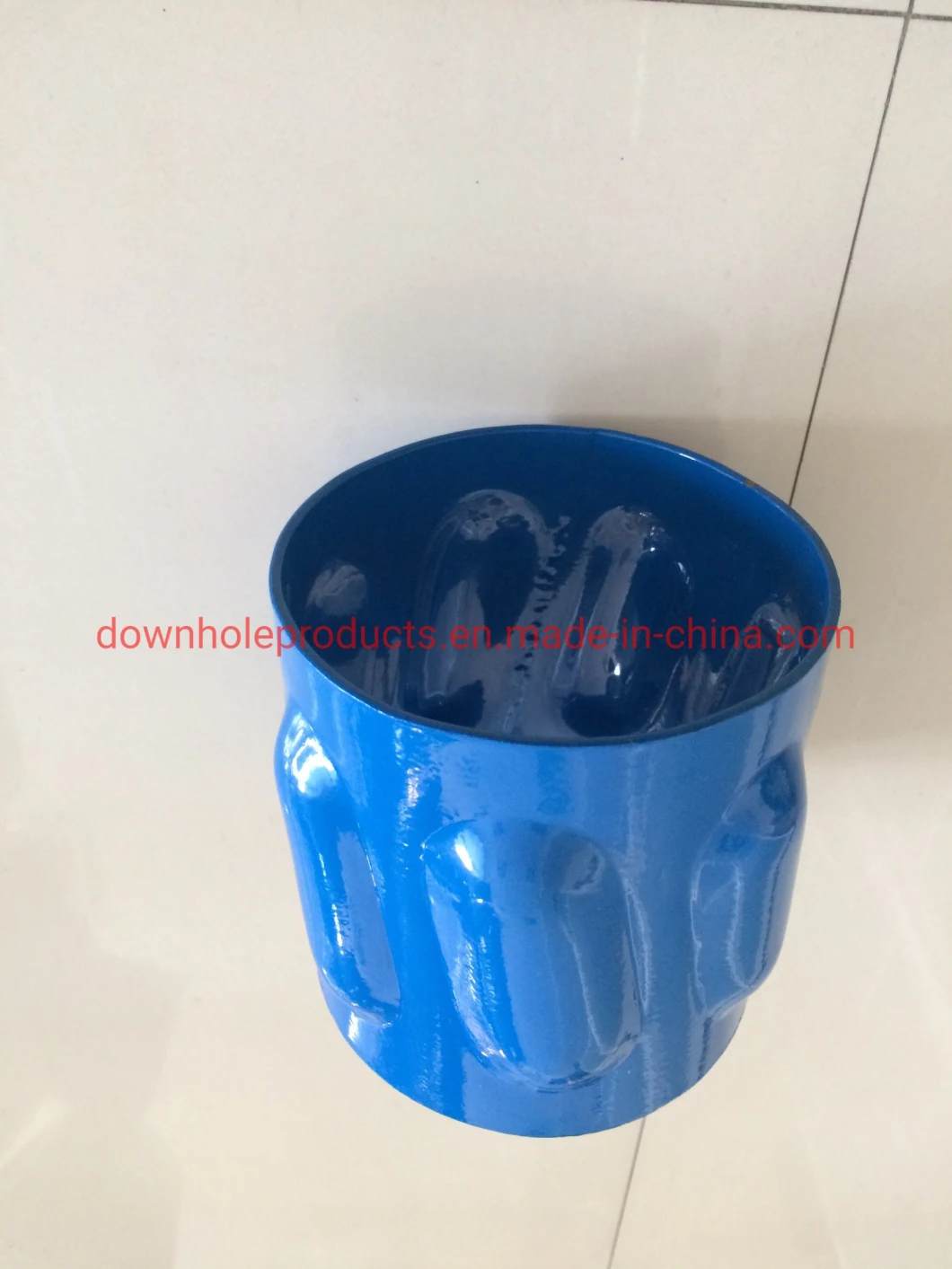 Solid Body Hollow Vane Spiral Centralizer
