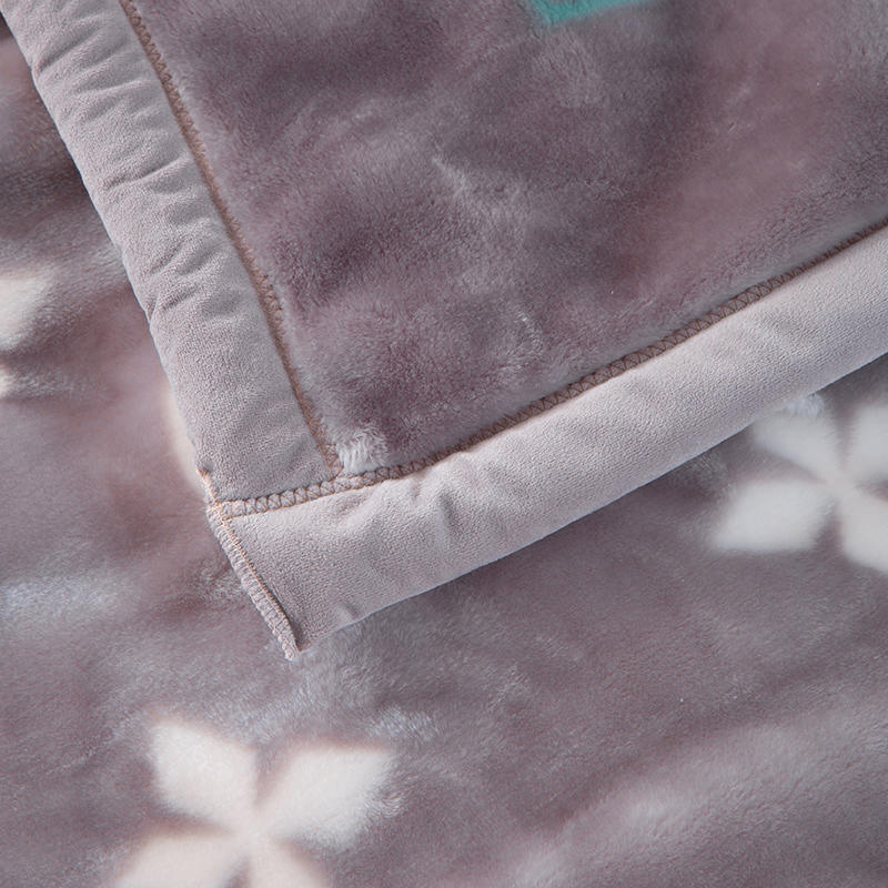 Modern Design Silky Soft Touch Multi Color Fleece Raschel Blanket