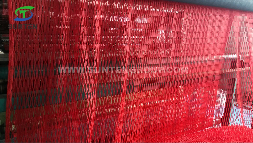 Factory Price Rainbow Color Polyester Knotless Cargo Climbing Netting, Fall Arrest Netting, Safety Catch Netting in Construction Sites, Amusement Park