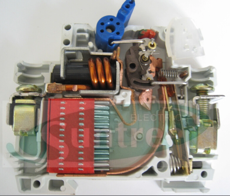 Suntree 125A 100A 1p 2p DC 250V, 500V MCB Circuit Breaker