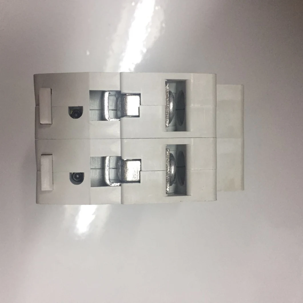 True DC Circuit Breaker MCB From 3A to 63A for 1000V System