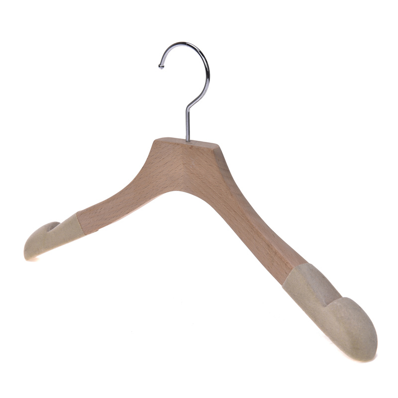 Luxury Custom Non-Slip Clothes Display Drying Rack Wooden Hotel Store Hangers