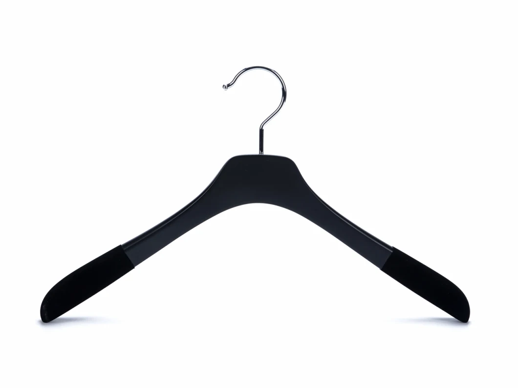 Deluxe Customized Fashion Black Velvet Wide Shoulders Women Wooden Clothes Hangers