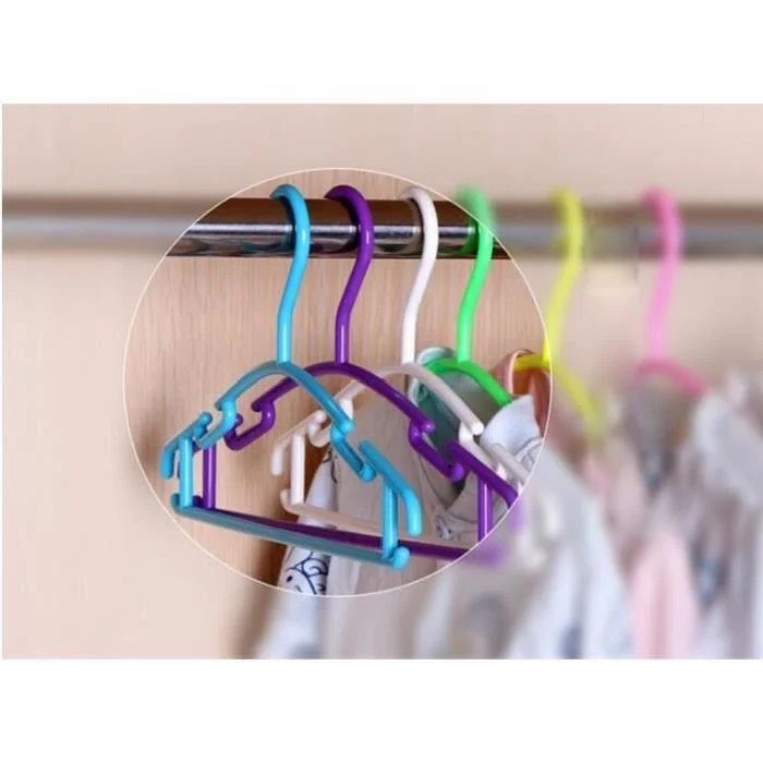Manufacturing Eco Friendly Simple Coat Hangers for Top Clothes Display