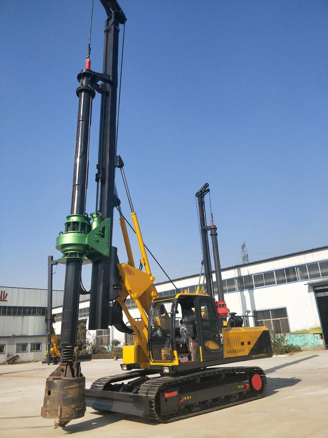 25m Crawler Type Engineering Construction Equipments Water Well Rotary Drilling Rigs with Drilling Bits for Sale