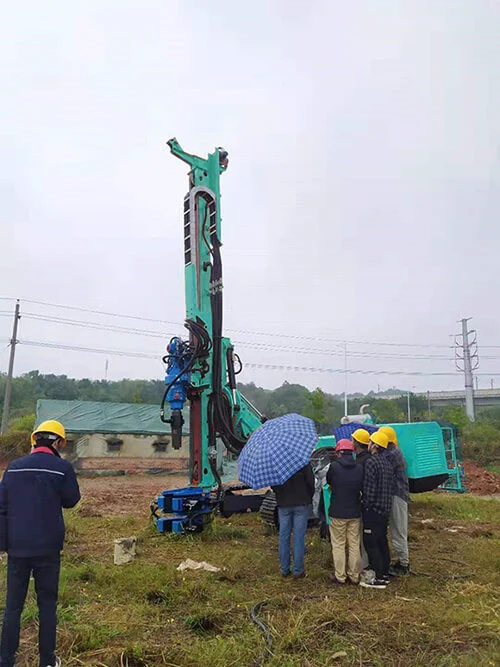 Hfsf-200A 200m Crawler Mounted Anchor Engineering Drilling Rig